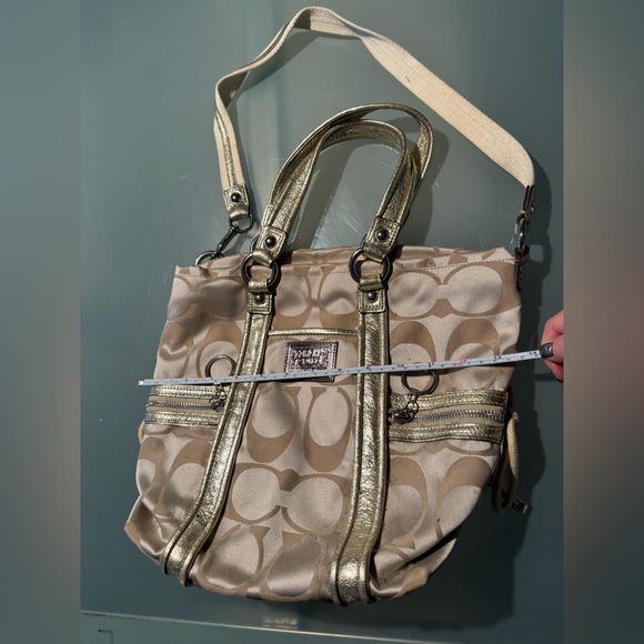 Almost new light tan colour Coach Bag with Gold accents - Picture 3 of 3